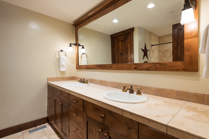 Silver Star 4 BDM Cottage with Spa