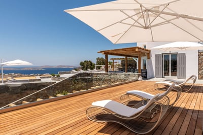 Luxury Villa Photo #4
