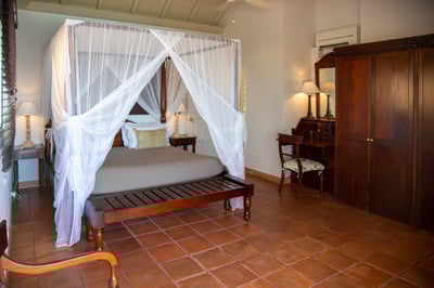 Bedroom 2: Located in a separate bungalow. King-size bed, A/C , ceiling fan, iPod connection, phone,