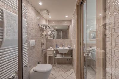 Luxury Villa Photo #51