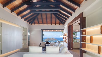 Luxury Villa Photo #15