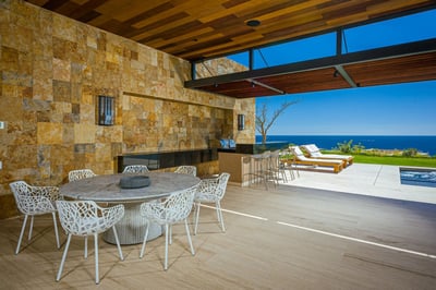 Luxury Villa Photo #20