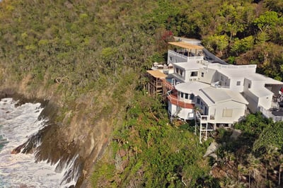 Luxury Villa Photo #3