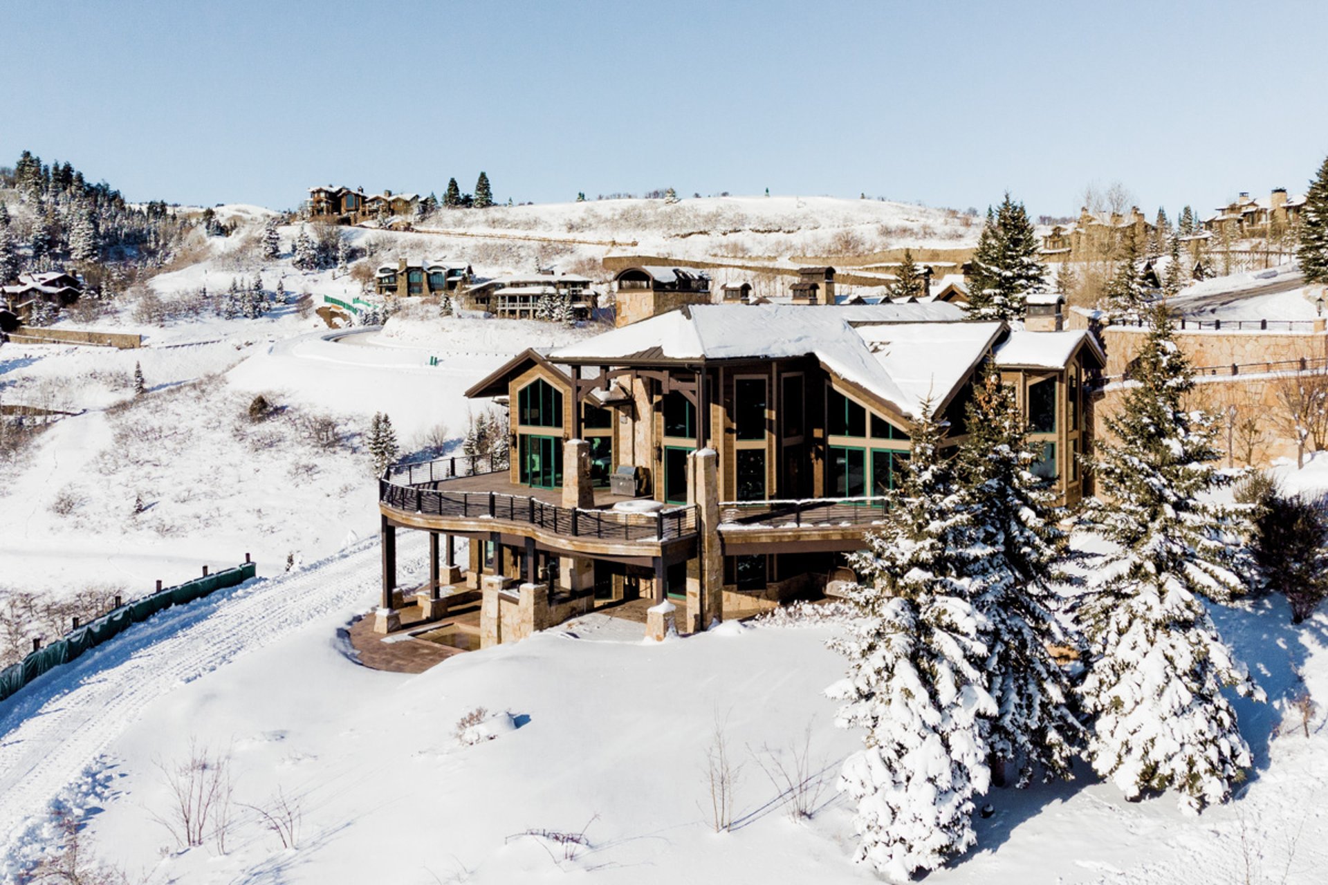 Sky Ridge Retreat - 2