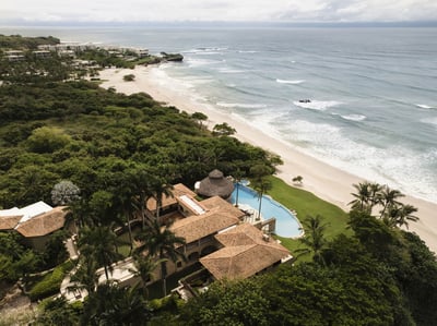 Luxury Villa Photo #3
