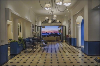 Luxury Villa Photo #20