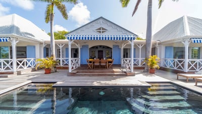 Luxury Villa Photo #2
