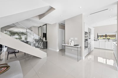 Luxury Villa Photo #28