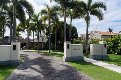 Luxury Villa Photo #29