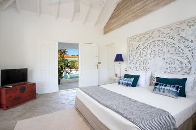 Luxury Villa Photo #29
