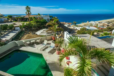 Luxury Villa Photo #5