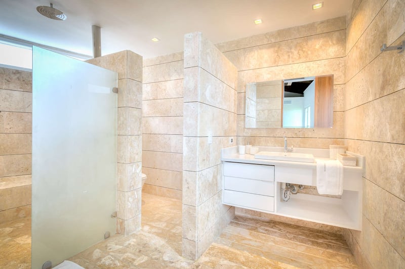 Las Iguanas 47 | Oceania