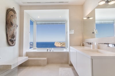 Luxury Villa Photo #32