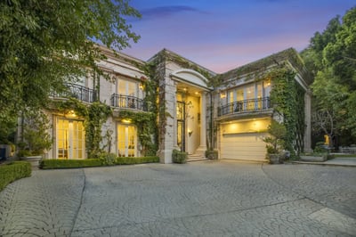 Luxury Villa Photo #17