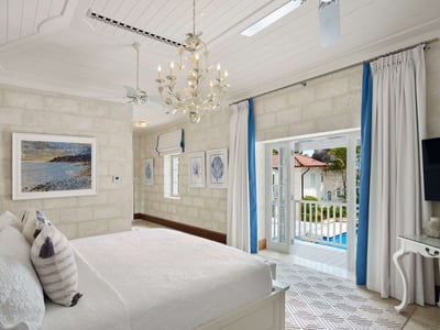 Luxury Villa Photo #21