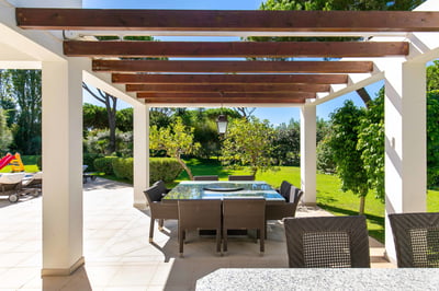 Luxury Villa Photo #9