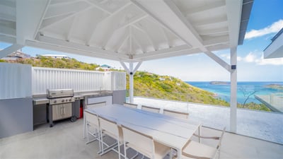 Luxury Villa Photo #15