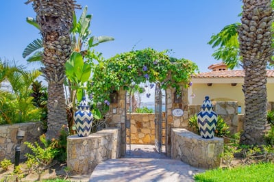 Luxury Villa Photo #53
