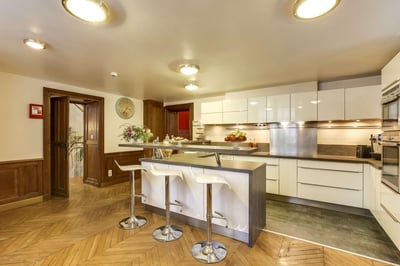 Luxury Villa Photo #22