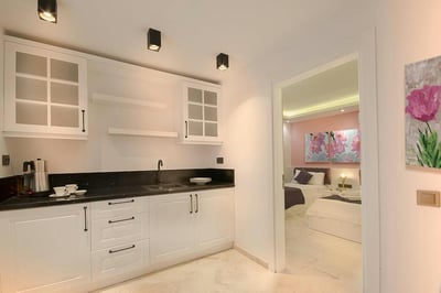 Luxury Villa Photo #19