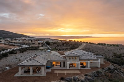 Luxury Villa Photo #2