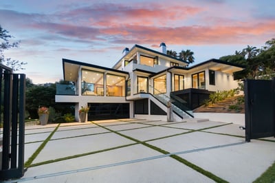Luxury Villa Photo #23