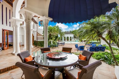 Luxury Villa Photo #12