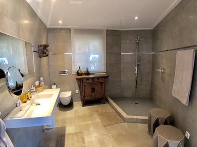 Luxury Villa Photo #33