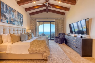 Luxury Villa Photo #68