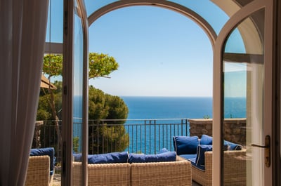 Luxury Villa Photo #9