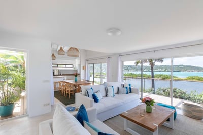 Luxury Villa Photo #12