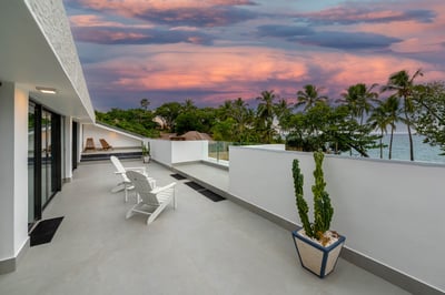 Luxury Villa Photo #7