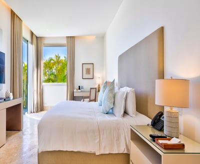 Luxury Villa Photo #40