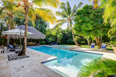 Luxury Villa Photo #14