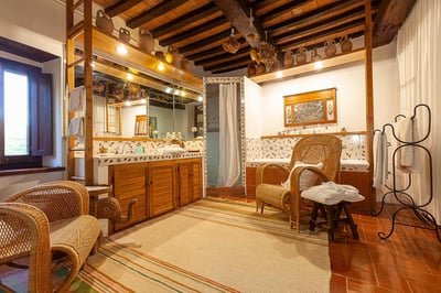 Luxury Villa Photo #27