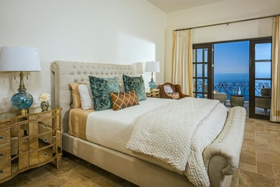 Luxury Villa Photo #33