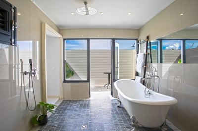 Luxury Villa Photo #23
