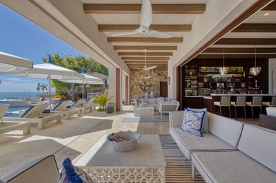 Luxury Villa Photo #73