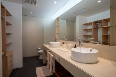 Luxury Villa Photo #37