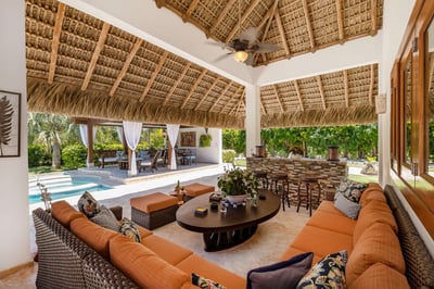 Luxury Villa Photo #20
