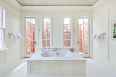 Luxury Villa Photo #12