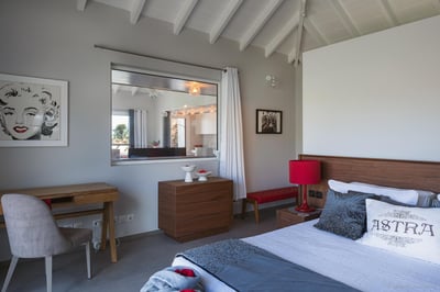 Luxury Villa Photo #21