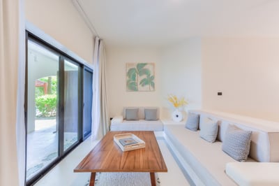 Luxury Villa Photo #28