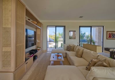 Luxury Villa Photo #16