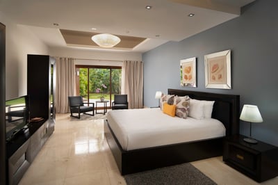 Luxury Villa Photo #15