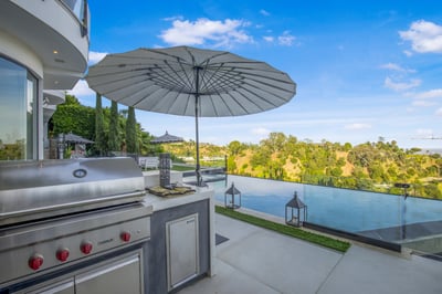 Luxury Villa Photo #9