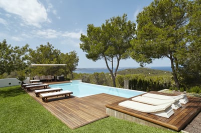Luxury Villa Photo #4