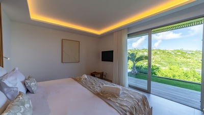 Bedroom 3: On the lower&nbsp;level. King size bed, air conditioning, HD-TV, Apple TV, safe. Ensuite 