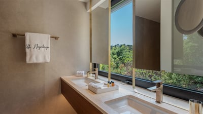 Luxury Villa Photo #39