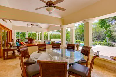 Luxury Villa Photo #9